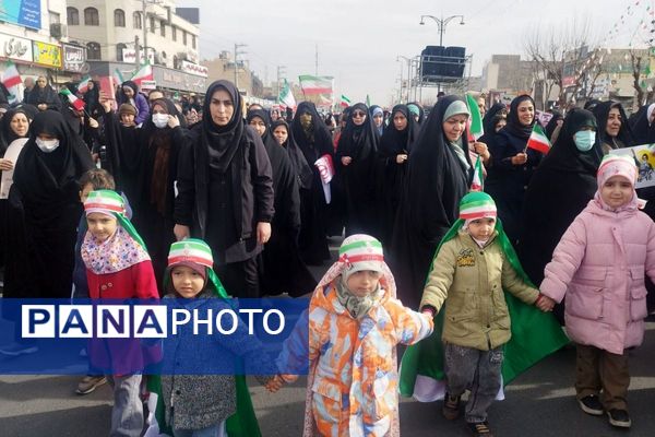 تولد چهل‌وهفت سالگی انقلاب‌اسلامی‌ایران در شهرستان اسلامشهر با مشارکت هزاران نفر از اقشار مختلف