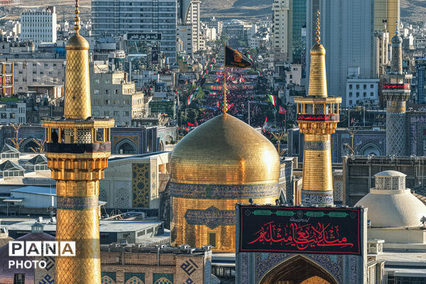تشییع پیکر رهبر شهید انقلاب در مشهد مقدس-۱

