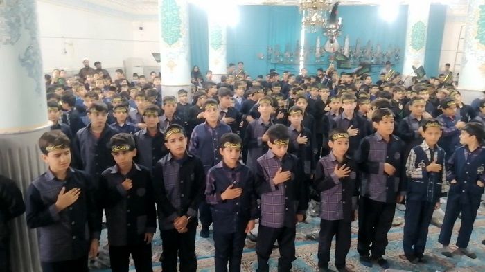 عزاداری دانش آموزان ناحیه یک قم به مناسبت سالروز رحلت حضرت معصومه(س)