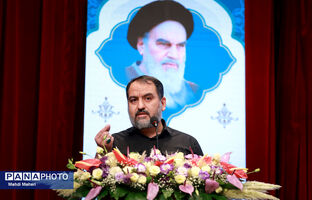 «معلم» محور اصلی سیاست‌ها و تغییرات آموزشی کشور است/ تحقق تحول بنیادین در آموزش و پرورش نیازمند توجه به حلقه میانی و نهادهای اجتماعی باورمند و اندیشمند است