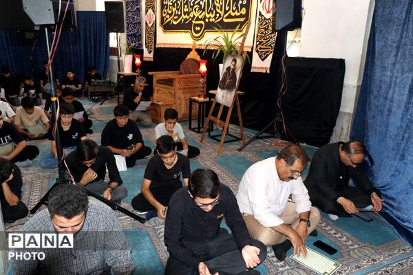 آیین «احلی من العسل» با نوای زیارت عاشورا در کوار