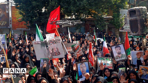 روزی که تاریخ اشک می‌ریزد؛ تشییع شکوهِ بی‌مانند رهبر شهید