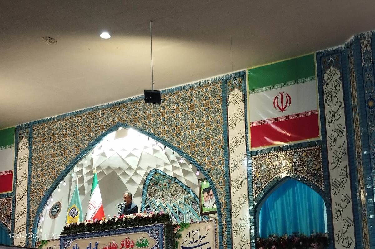 دفاع مقدس ۱۲ روزه تلنگری برای نسل جوان بود