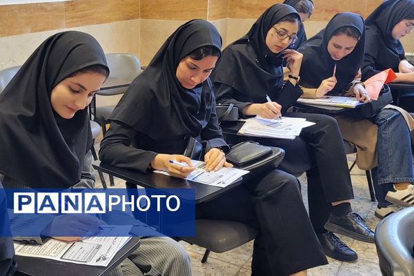 جلسه شورای معلمان دبیرستان نمونه دولتی ولایت