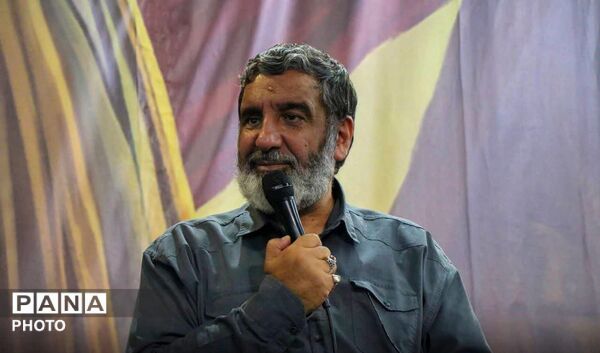 تجمعات شبانه در روز های پایانی ماه صفر همچنان پر رونق است