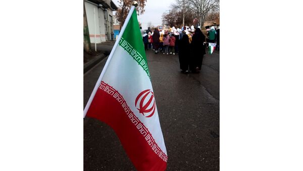 قابی از خواجه در راهپیمایی ۲۲‌بهمن