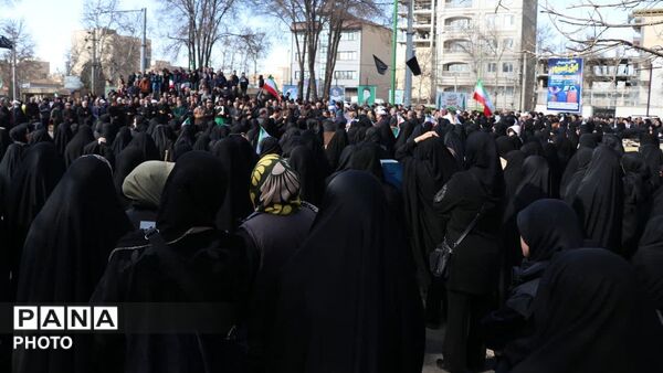 سوگواری مردم نظرآباد در غم فقدان رهبر فرزانه انقلاب 