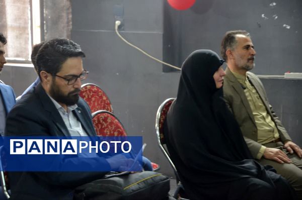 کارگاه آموزشی خبرنگاری پسران منطقه 6