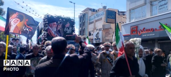 آرام گرفتن پیکر شهید سپهبد عبدالرحیم موسوی در حریم امن فاطمی