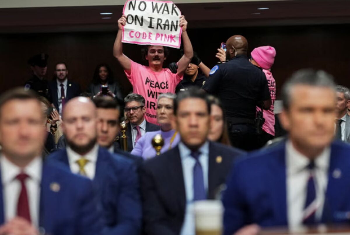 روز شصت‌ویکم: جنگ ترامپ غیرقانونی می‌شود