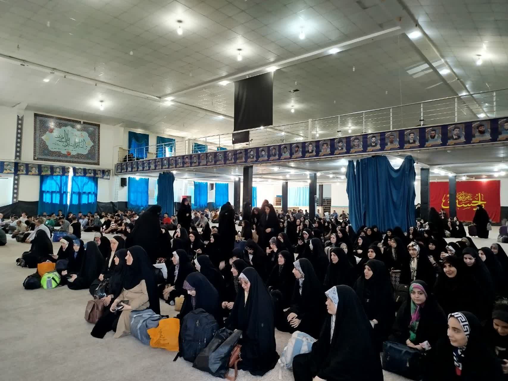 اعزام ۴۰۰ نفر از ارکان تربیتی بسیج خرم‌آباد به مشهد