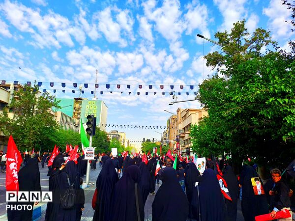 آخرین سلام؛ از میدان انقلاب تا میدان آزادی، تهران در آیین وداع با رهبر شهید