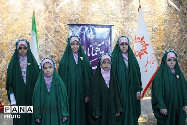 مراسم بزرگداشت مقام معلم در پردیس