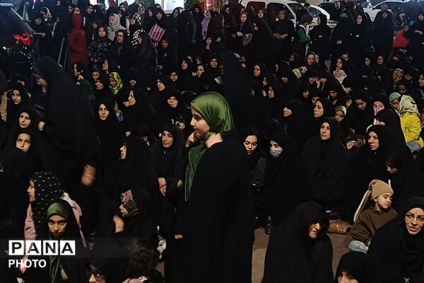 حضور دانش‌آموزان و فرهنگیان فشافویه در آیین‌های شبانه؛ نمایش بصیرت و تجدید میثاق با آرمان‌های شهدا