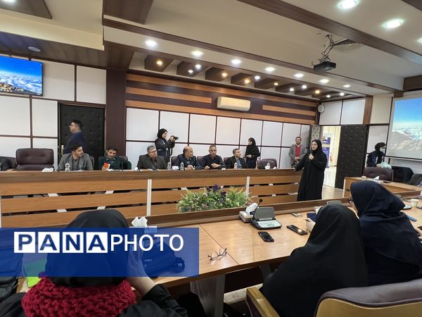 راه‌یافتن ۲۹‌معلم به مرحله نیمه‌نهایی دومین دوره جایزه‌معلم