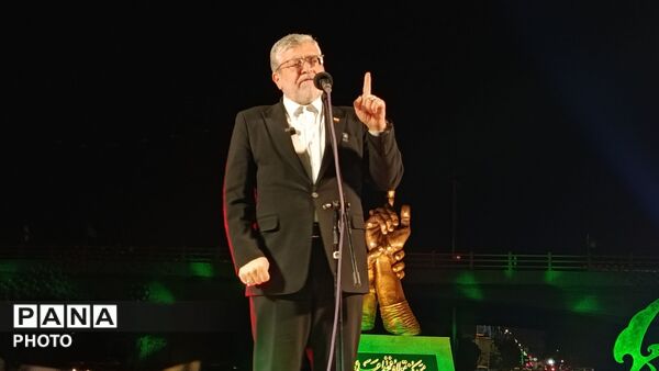 آیین رونمایی از المان فاخر شهری به مناسبت عید سعید غدیر