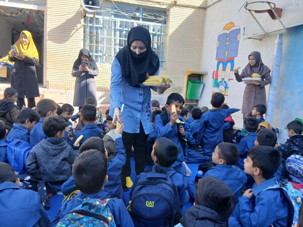 اردوی درون مدرسه‌ای به‌مناسبت روز جهانی کودک 