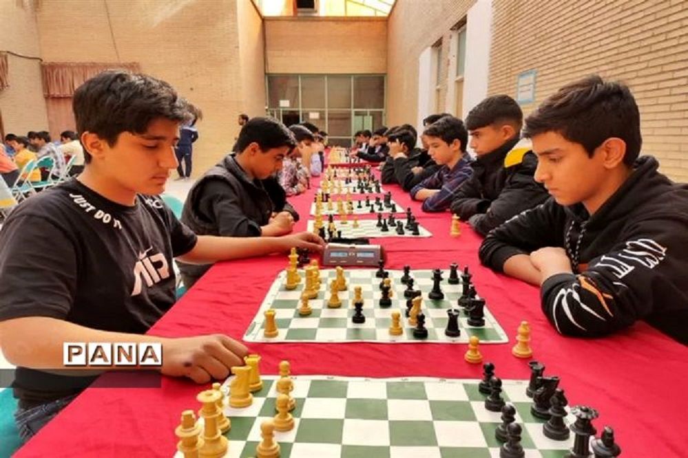 درخشش دانش‌آموزان مجموعه مدارس پاییز در مسابقات لیگ زیر ۱۴ سال شطرنج کشور