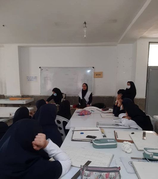 هفته بهداشت روان هنرستان زهرای مرضیه حاجی‌آباد