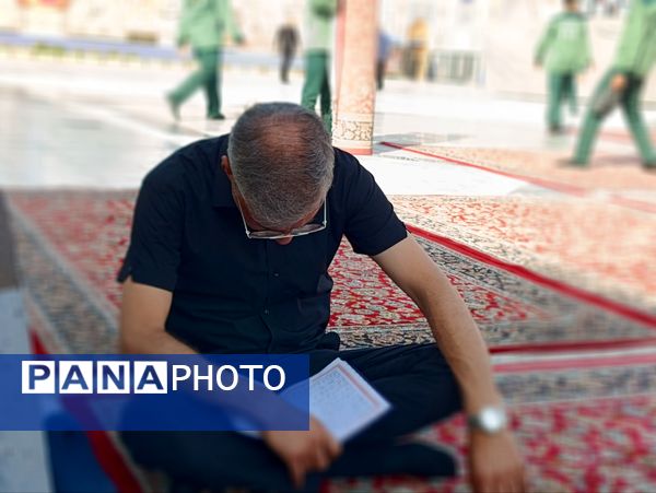 حال و هوای حرم رضوی و خیابان های اطراف آن در عاشورای حسینی