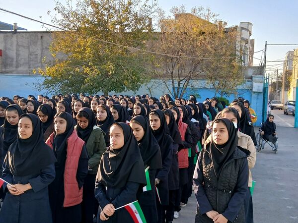 افتتاحیه همیاران معلم در دبیرستان فاطمیه