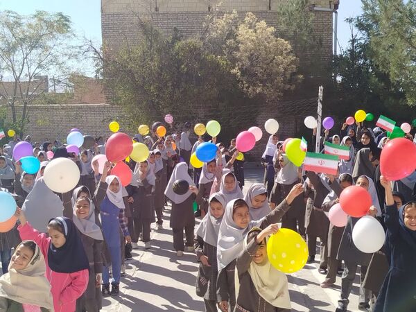 جشنواره روز جهانی کودک در دبستان شهید نجفی فدافن