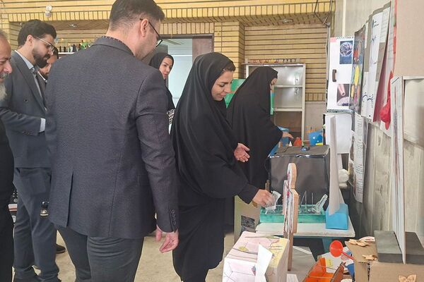 بازدید مسئولان آموزشی مقطع ابتدایی از طرح جابر بن حیان در دبستان ایمان