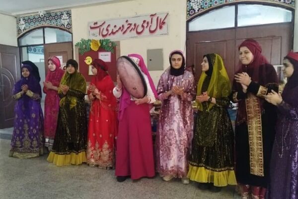 جشنواره غذاهای محلی شاهد 16، عطر سنت در حیاط مدرسه