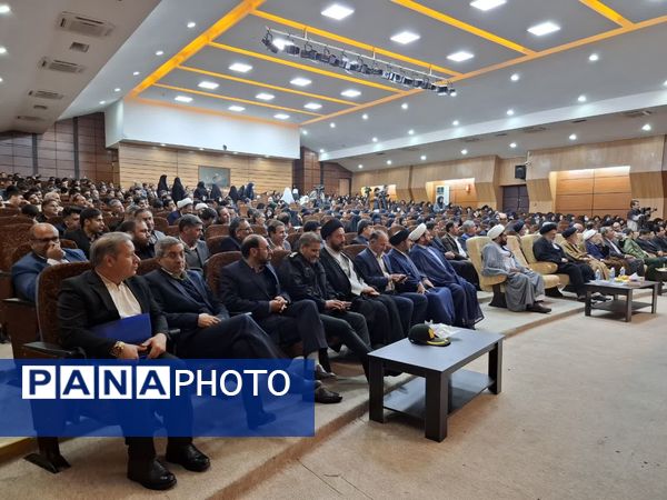 هفتمین اجلاسیه استانی نماز در یاسوج