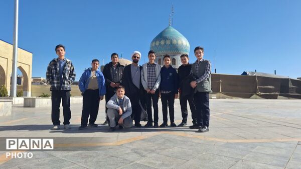 رقابت پسران ناحیه یک قم در مسابقات قرآن، عترت و نماز دانش آموزی
