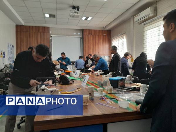 کارگاه آموزشی دبیران استان خراسان رضوی در دبیرستان مصلی نژاد حضرت زهرا(س)