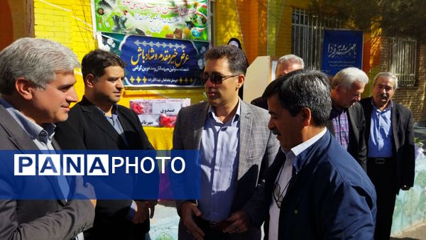 جشن عاطفه‌ها در مدارس اسکو