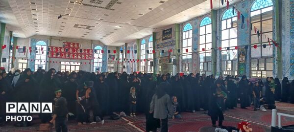 مراسم باشکوه شیرخوارگان حسینی  درتکیه حسینی روستای مزده شهر خلیل آباد 