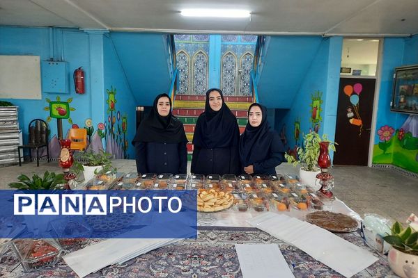 جلسه قطبی مدیران ابتدایی در دبستان شهید دکتر چمران ناحیه دو شهرری 