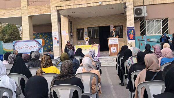 گرامیداشت هفته پیوند اولیا و مربیان در دبیرستان بهار آزادی قائمشهر