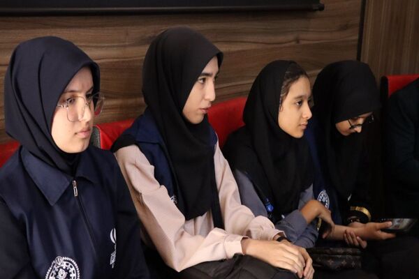 نشست صمیمی فعالین رسانه ای دانش‌آموزان با مدیرعامل خبرگزاری پانا