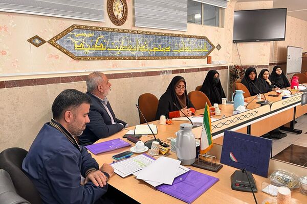 نخستین جلسه ستاد شناسای معلمان نمونه در شهرستان قدس