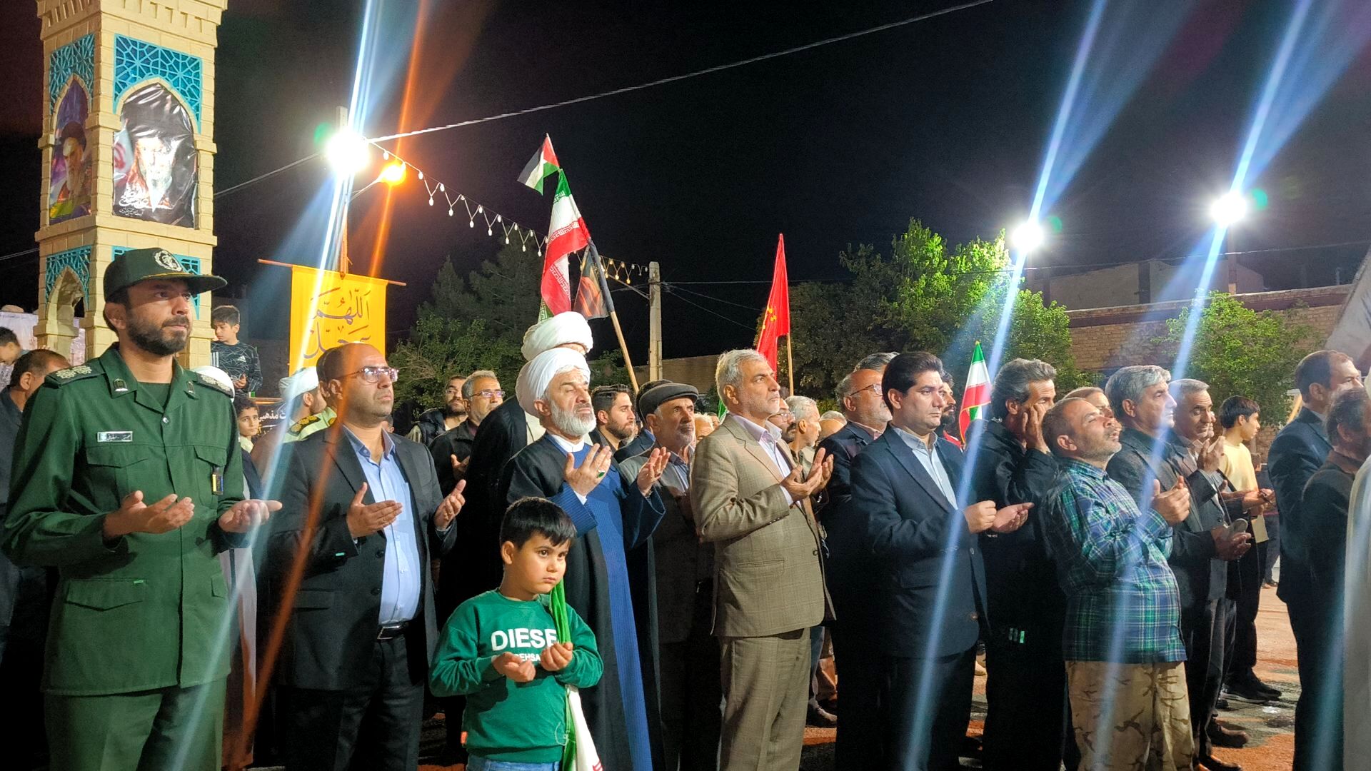 اجتماع مردمی شهرستان بام و صفی آباد در شب سالگرد شهادت آیت الله رئیسی