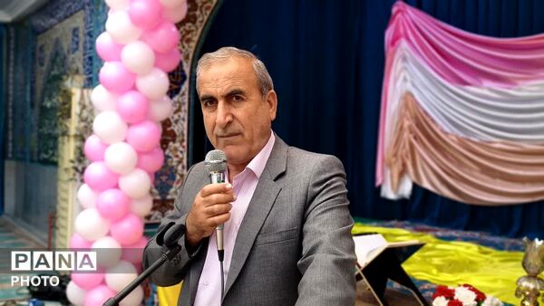 جشن تکلیف دانش‌آموزان دختر در شهرستان دهدشت