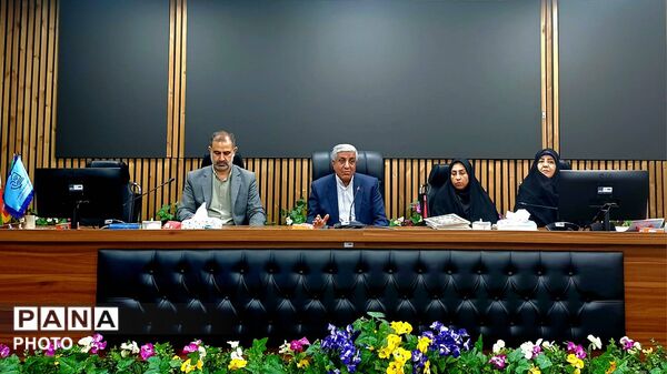 تجلیل از ستاره‌های نوجوان  در تهران