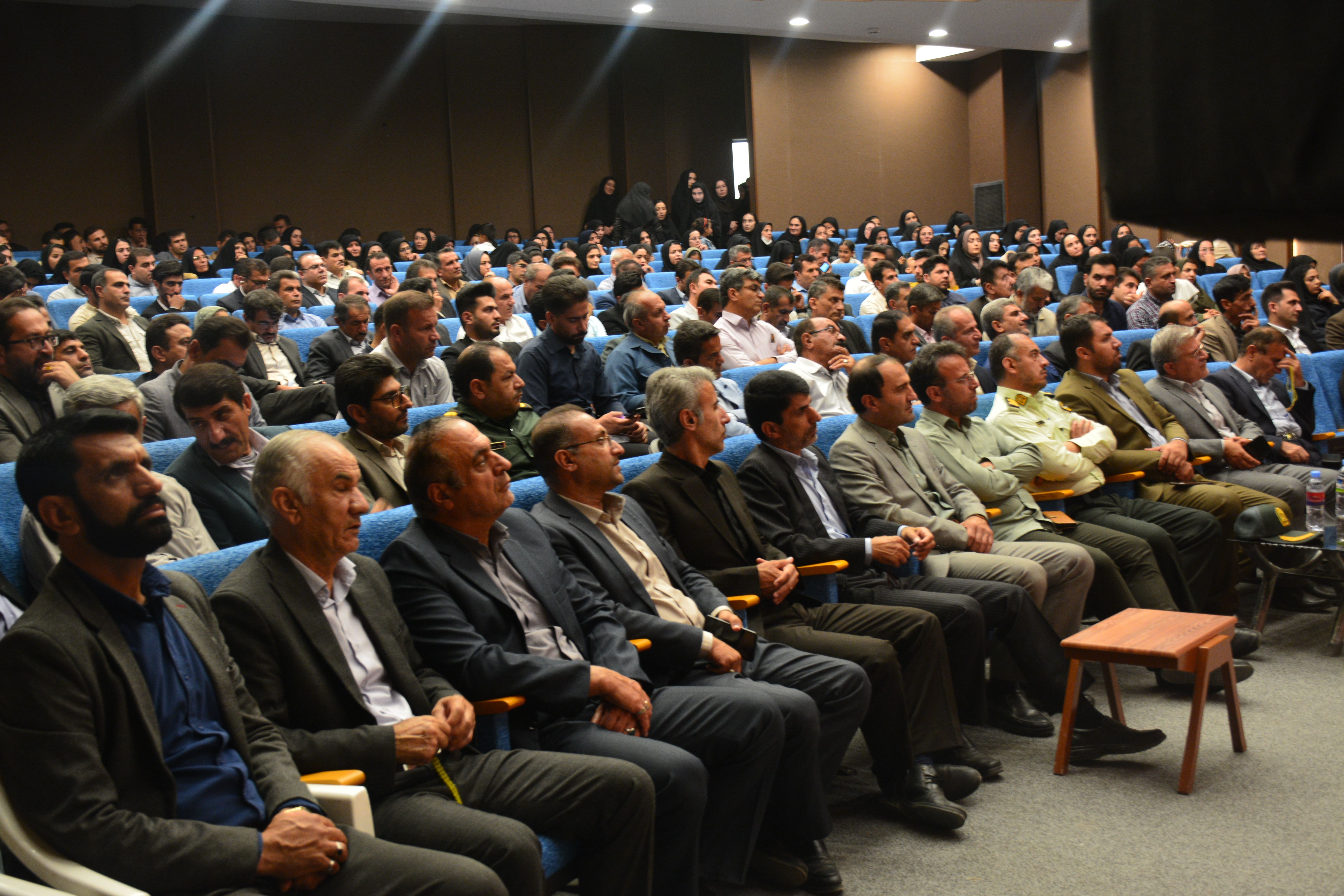 گرامیداشت روز معلم با حضور معاون وزیر در لردگان