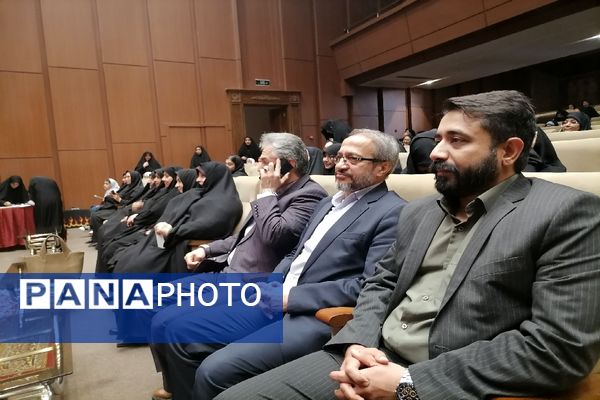 تقدیر از ستارگان علمی، فرهنگی و ورزشی دختر به‌مناسبت دهه کرامت