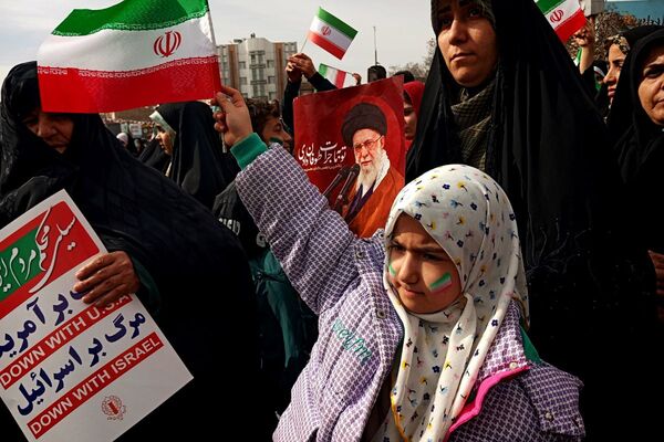 22بهمن در اسلامشهر؛ حماسه‌ای از جنس حضور