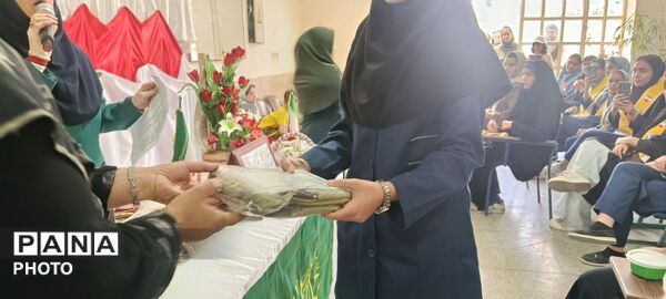 تقدیر از نفرات برتر درسی فرهنگی و هنری جشنواره خوارزمی همزمان با عید غدیر