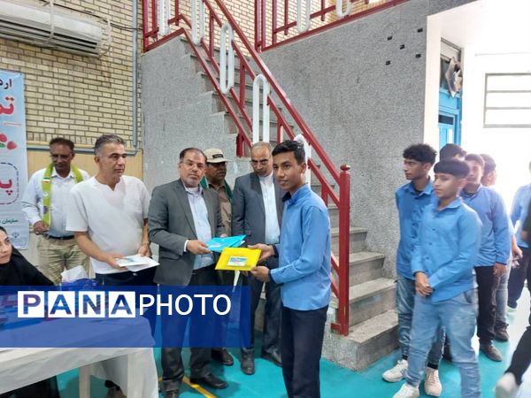 اردوی تمشک پسران شهرستان‌های جنوبی استان بوشهر در کنگان