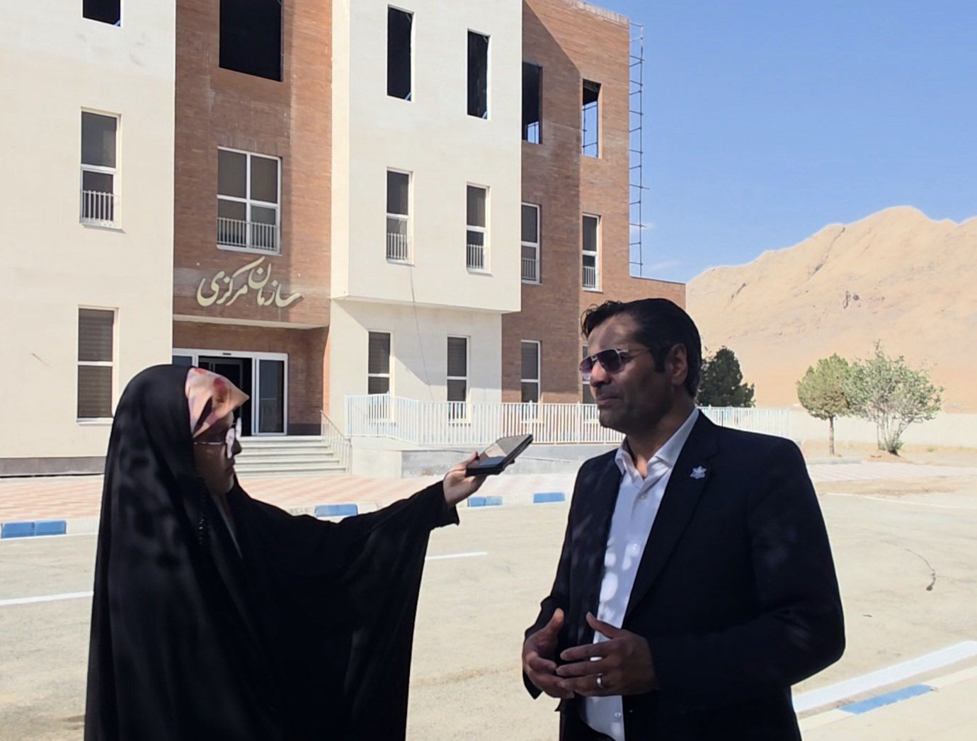 مشارکت مردم و دولت در توسعه‌ی دانشگاه‌ها و مراکز آموزشی ضروری است
