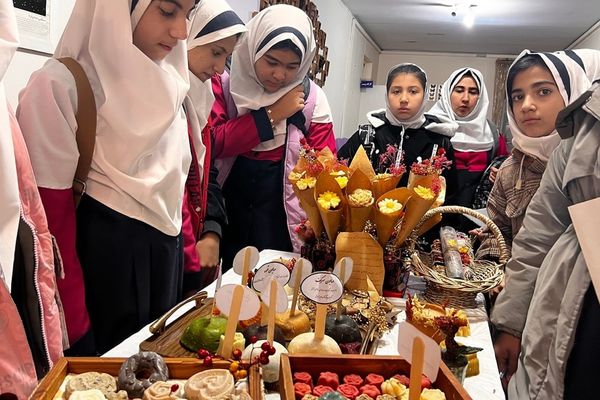 پایان کار نمایشگاه گیاهان دارویی پژوهش‌سرای کاوش کهریزک 