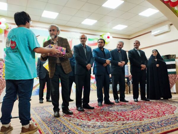 آیین اختتامیه سیزدهمین جشنواره نوجوان سالم و یاریگران زندگی استان مازندران