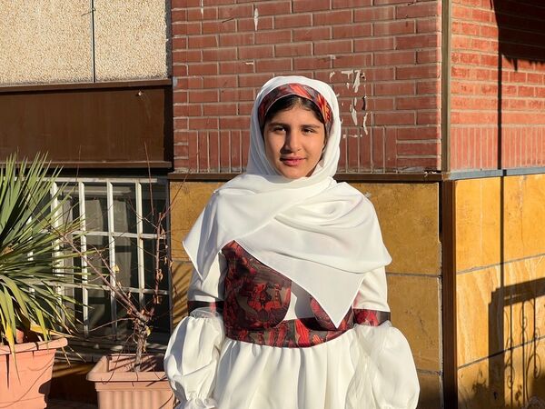 جشن یلدای دانش‌آموزی در دبیرستان تیمسار فلاحی ناحیه یک کرج 
