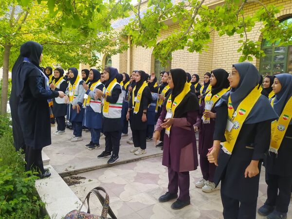 اردوی مهارتی تشکیلاتی پیشتازان دختر مقطع متوسطه اول ناحیه سه شیراز 